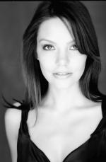 Фото Кэйти Стюарт