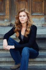 Кристи Линн Смит: 1371x2048 / 373 Кб