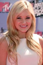 ЭйДжей Мичалка: 266x400 / 25 Кб