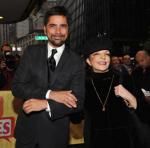 Джон Стамос: 394x388 / 28 Кб