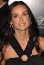 Деми Мур: 271x400 / 22 Кб