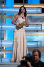 Деми Мур: 267x400 / 23 Кб