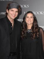 Деми Мур: 300x400 / 21 Кб