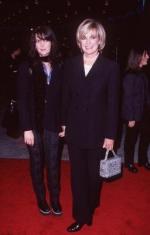 Линда Грэй: 256x400 / 14 Кб