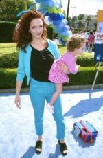 Эми Ясбек: 262x400 / 32 Кб