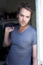 Бэрри Уотсон: 480x720 / 46 Кб