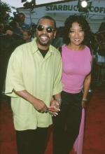 ЛеВар Бертон: 273x400 / 22 Кб