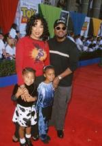 ЛеВар Бертон: 281x400 / 26 Кб