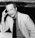 Ричард Дрейфусс: 1910x2048 / 415 Кб