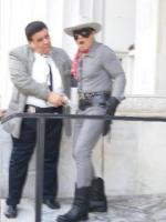 Тони Девон: 240x320 / 16 Кб