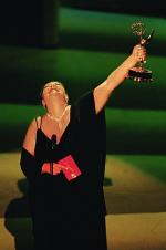 Камрин Менхейм: 332x500 / 25 Кб