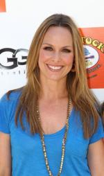 Элизабет Рём: 237x400 / 22 Кб