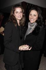 Аманда Пит: 261x400 / 17 Кб