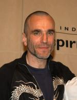 Дэниэл Дэй-Льюис: 309x400 / 24 Кб