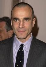 Дэниэл Дэй-Льюис: 277x400 / 22 Кб