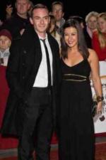 Дэниэл Броклбэнк: 320x480 / 22 Кб