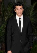 Джастин Бальдони: 489x696 / 44 Кб