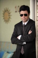 Карлос Бернард: 426x640 / 31 Кб