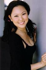 Анджела Оу: 399x600 / 30 Кб