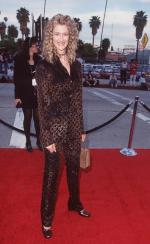 Лора Дерн: 468x760 / 76 Кб