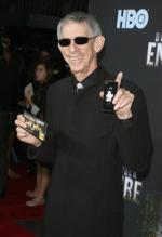 Ричард Белзер: 275x400 / 17 Кб