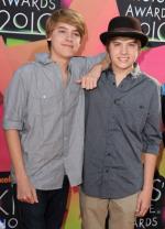 Дилан Спроус: 289x400 / 28 Кб