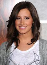 Эшли Тисдейл: 288x400 / 27 Кб