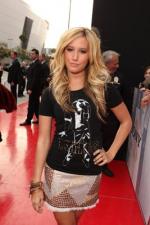 Эшли Тисдейл: 267x400 / 27 Кб