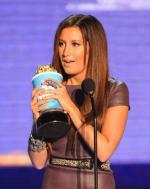 Эшли Тисдейл: 318x400 / 27 Кб