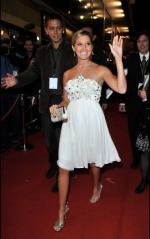 Эшли Тисдейл: 373x592 / 42 Кб