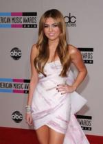 Майли Сайрус: 286x400 / 21 Кб