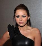 Майли Сайрус: 366x400 / 22 Кб