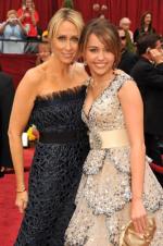 Майли Сайрус: 266x400 / 33 Кб