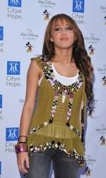 Майли Сайрус: 239x400 / 25 Кб