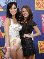 Майли Сайрус: 296x400 / 32 Кб