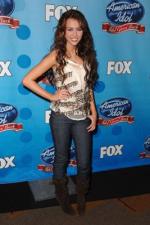 Майли Сайрус: 267x400 / 27 Кб