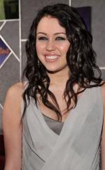 Майли Сайрус: 248x400 / 23 Кб