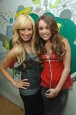 Майли Сайрус: 266x400 / 31 Кб