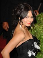 Ванесса Энн Хадженс: 298x400 / 25 Кб