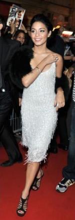 Ванесса Энн Хадженс: 205x599 / 25 Кб