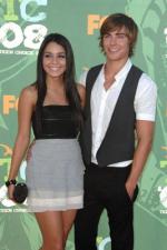 Ванесса Энн Хадженс: 267x400 / 24 Кб