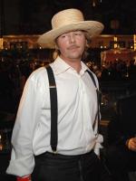 Дэвид Спейд: 300x400 / 23 Кб