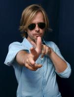 Дэвид Спейд: 305x400 / 22 Кб