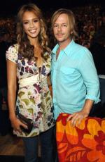 Дэвид Спейд: 261x400 / 33 Кб