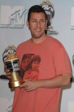 Адам Сэндлер: 265x400 / 19 Кб