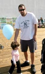 Адам Сэндлер: 246x400 / 28 Кб