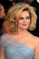 Дрю Бэрримор: 266x400 / 22 Кб