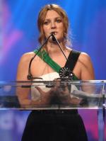 Дрю Бэрримор: 303x400 / 24 Кб