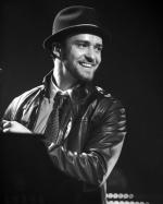 Джастин Тимберлейк: 322x400 / 20 Кб