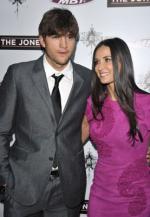 Эштон Кутчер: 277x400 / 25 Кб